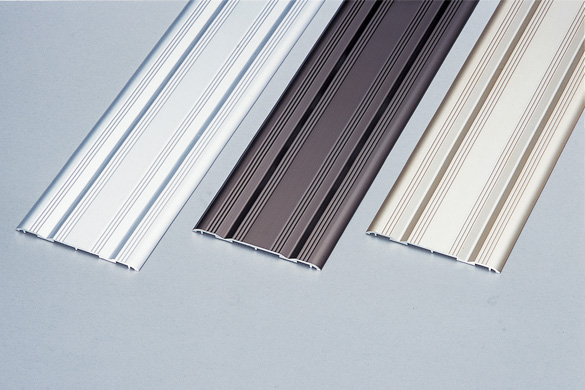 ウイングレール